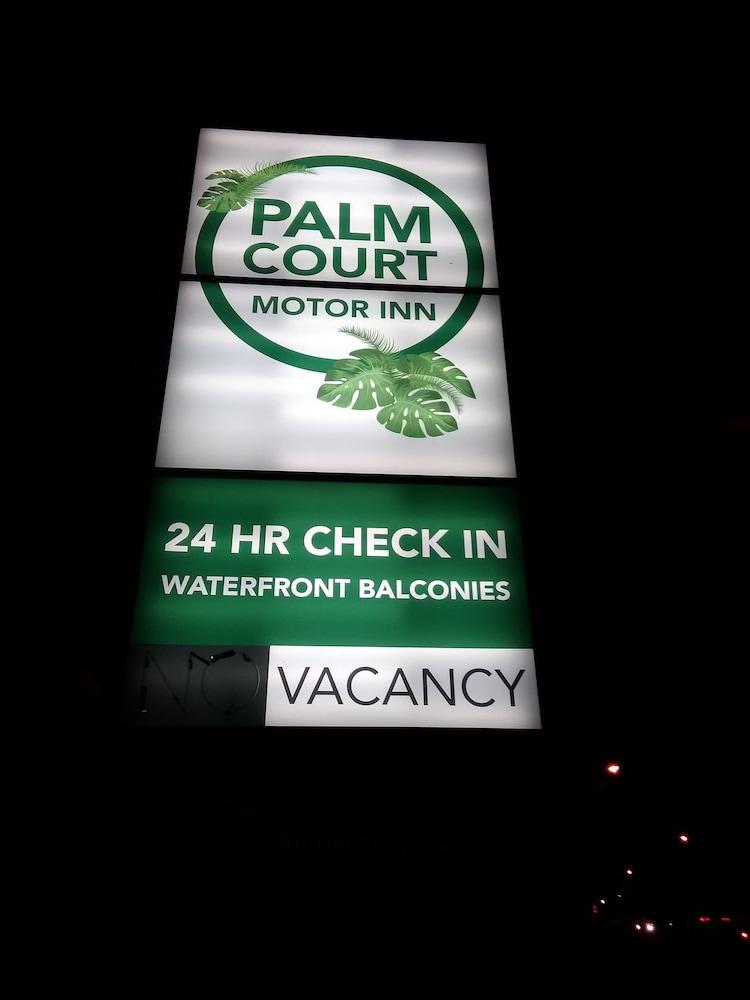 Palm Court Motor Inn Port Macquarie Buitenkant foto